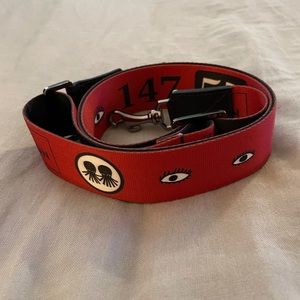 Min and Mon nylon strap